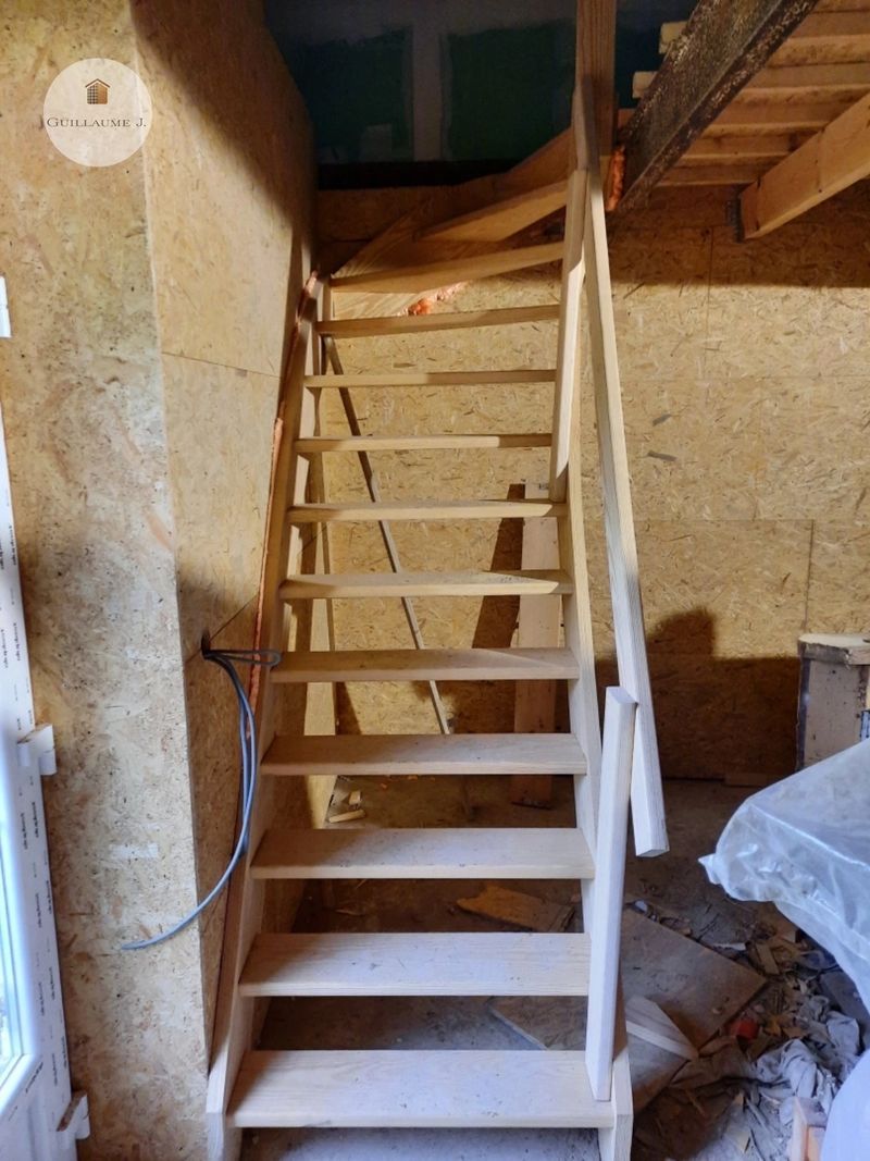 Escalier en bois sans contremarches, vue de face – Guillaume Menuiserie