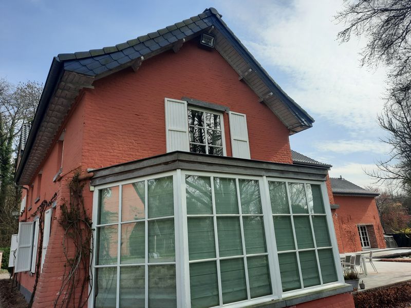 Bow-window à petits bois – Guillaume Menuiserie