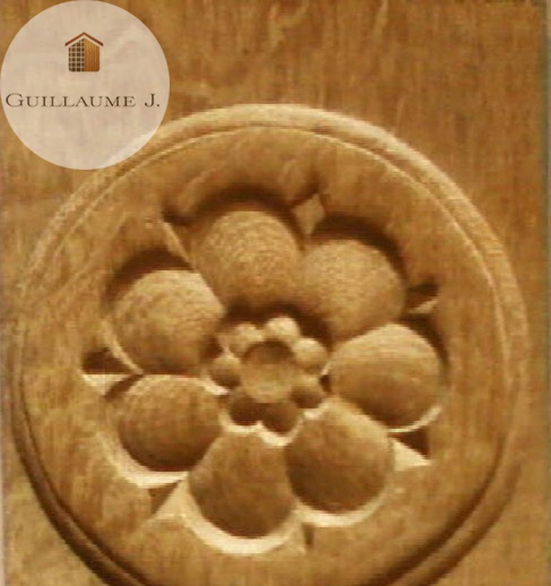 Rosace sculptée – Guillaume Menuiserie