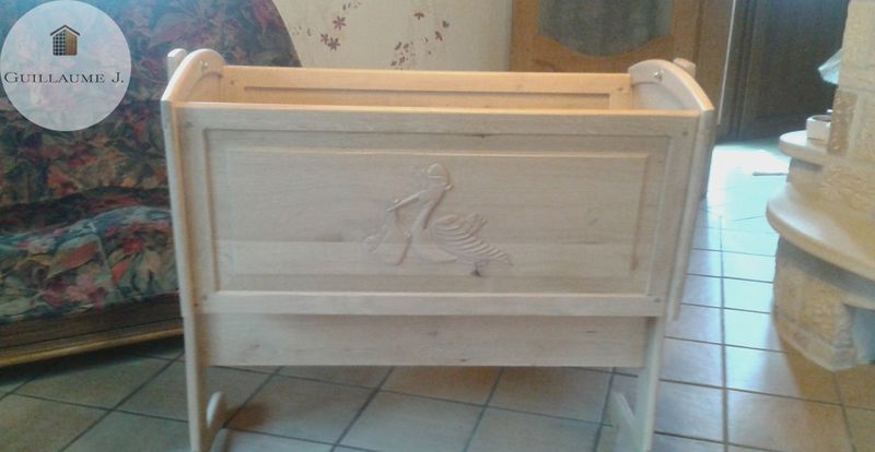 Coffre en bois sculpté – Guillaume Menuiserie