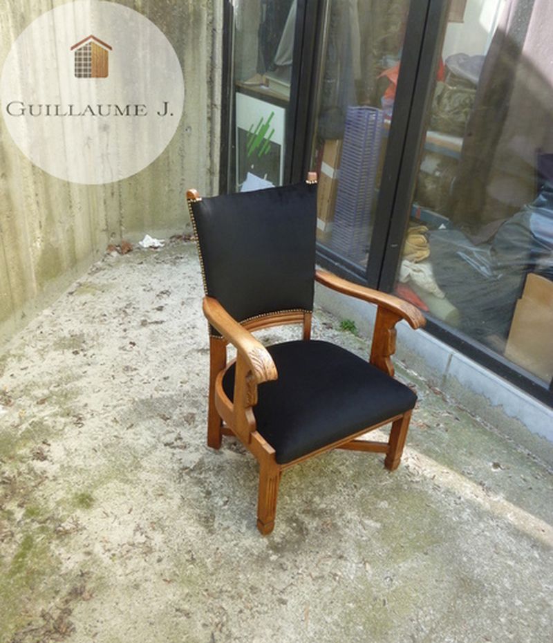 Fauteuil regarni en noir – Guillaume Menuiserie