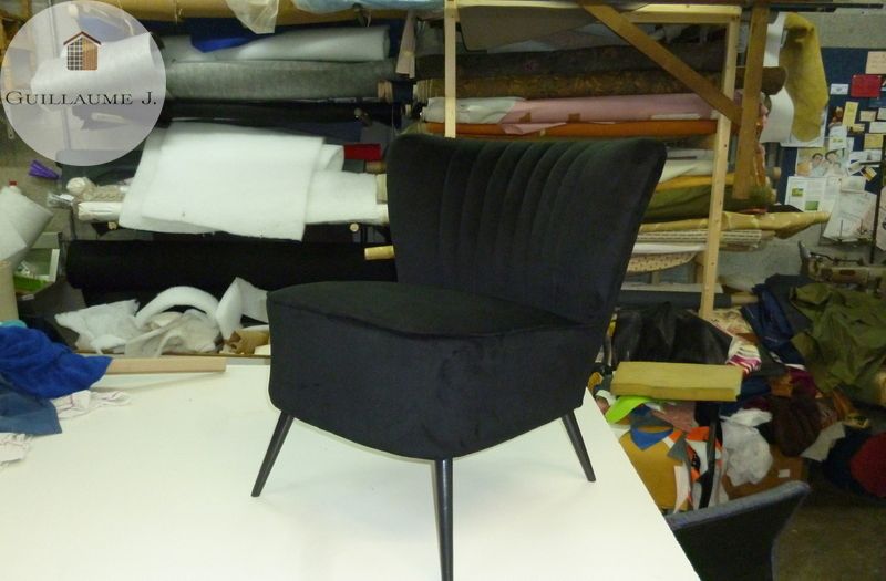 Fauteuil regarni en tissu noir – Guillaume Menuiserie