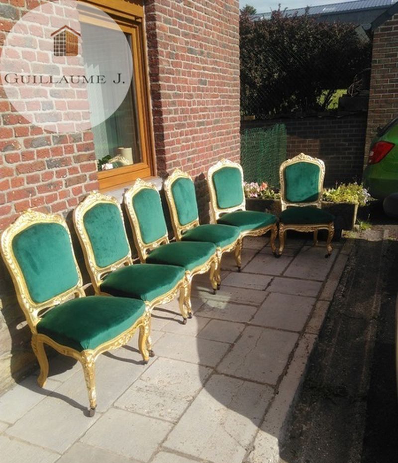 Série de chaises regarnies en vert – Guillaume Menuiserie